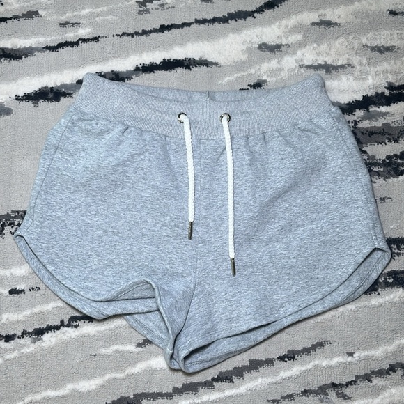 TIGER MIST, XS TOP, XS SHORTS, GREY COLOR - Picture 3 of 3